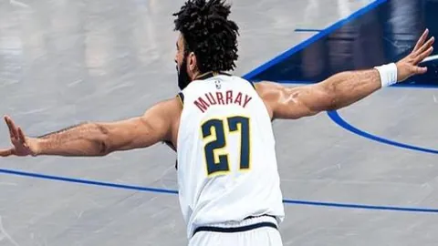 拜仁迎战奥格斯堡：拜仁后防受困伤病，奥格斯堡能否抓住机会反败为胜？